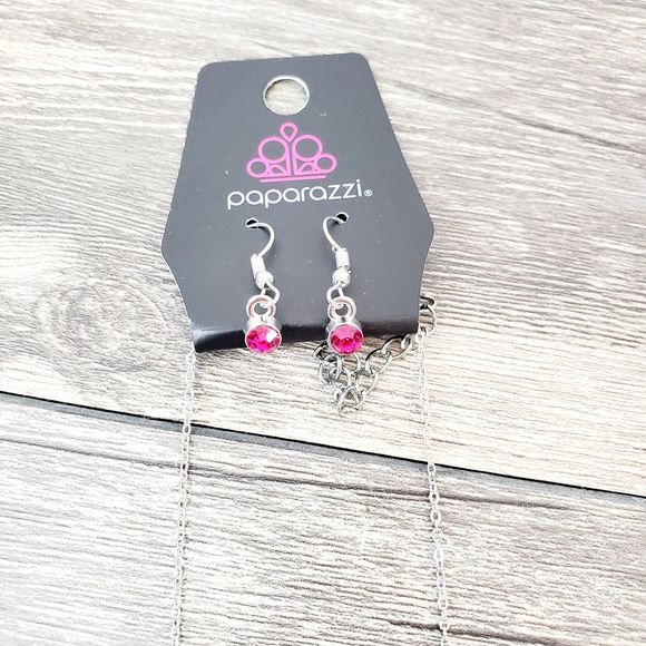 Paparazzi Curved Pink Rhinestone Necklace - Picture 2 of 2